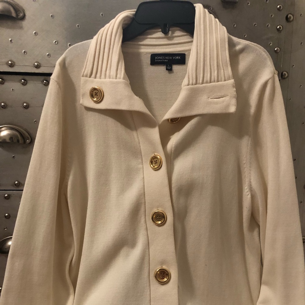 Jones New York Signature Big Button Cream Cardigan